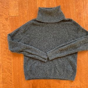 Abound size small gray turtle neck sweater. Oversized crop. Could fit up to med